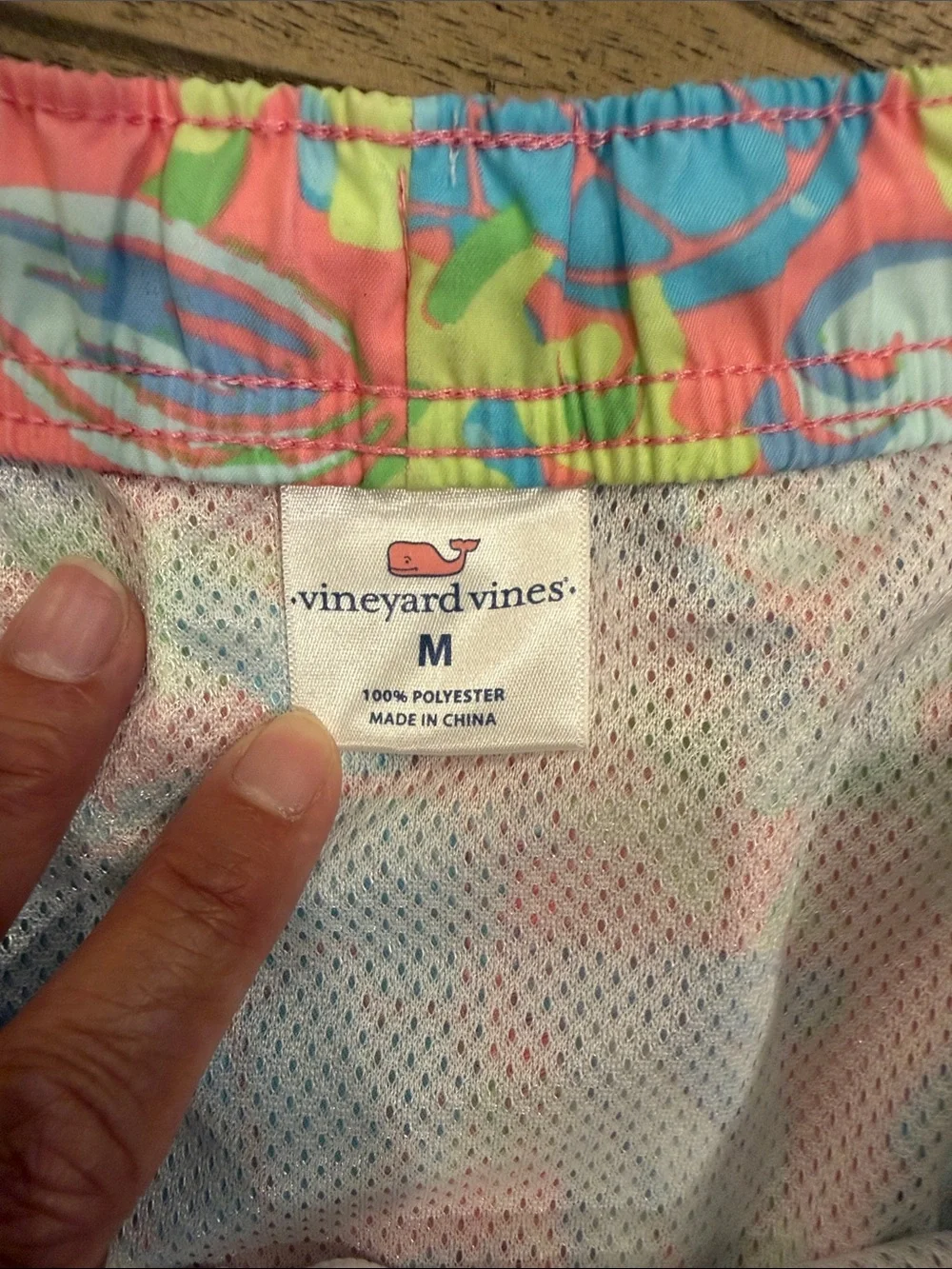 Men’s Vineyard Vines Coral Shell & Seafoam Swim Shorts Size M